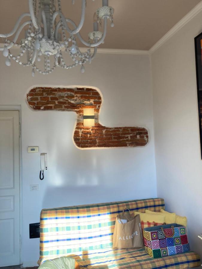 Casa Vacanza Sole Lago… Интра Экстерьер фото