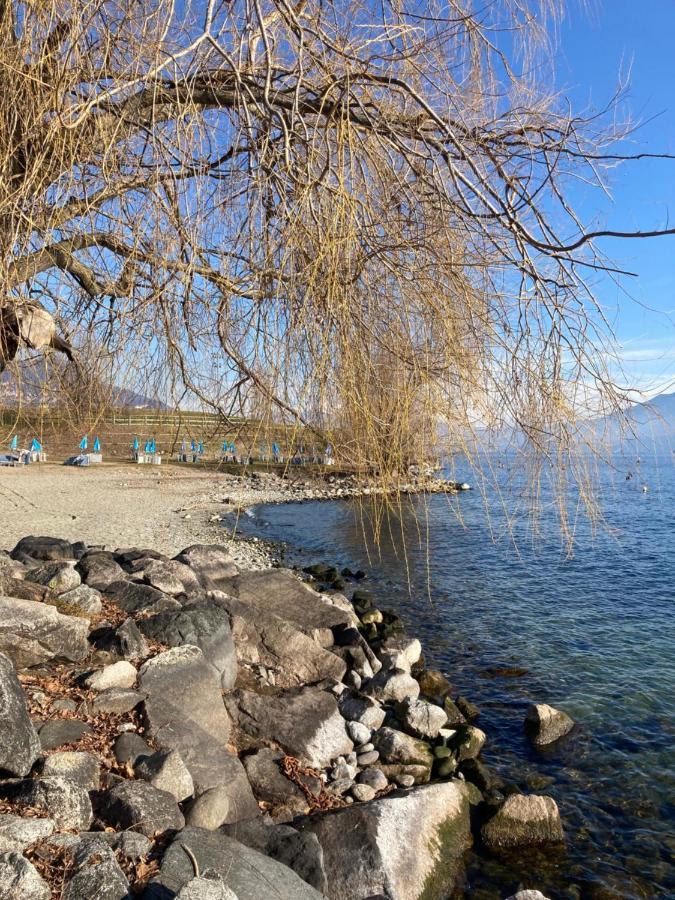 Casa Vacanza Sole Lago… Интра Экстерьер фото